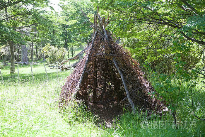 火地岛埃斯坦西亚 haarberton 的小猎犬海峡, 土著人民的传统小屋