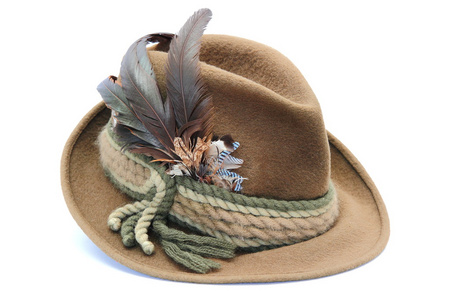 传统装饰的狩猎帽子