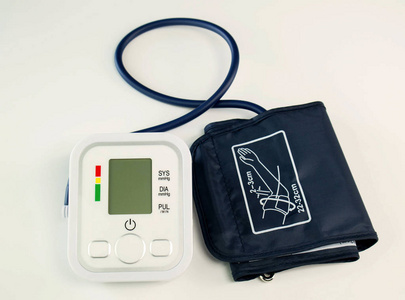 白色背景的新型血压机