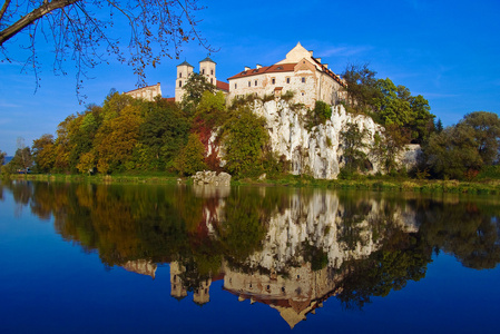 在 tyniec 附近克拉科夫，波兰的本笃会修道院