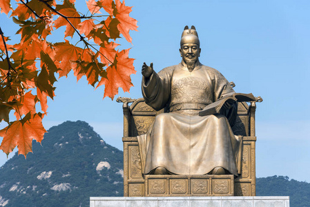 首尔光化门广场世宗国王雕像图片