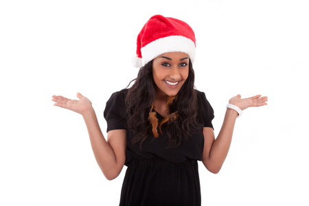 年轻的非洲裔美国女人戴着圣诞老人帽子