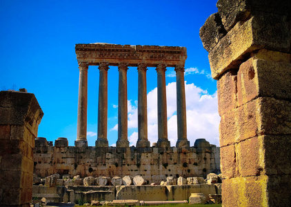 赫利奥波利斯的木星寺遗址和巴勒贝克, 贝卡山谷, 黎巴嫩的大法院