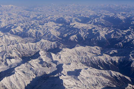 好的鸟瞰的喜马拉雅山脉 Leh 拉达克印度途中