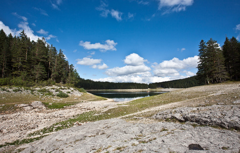 高山湖泊