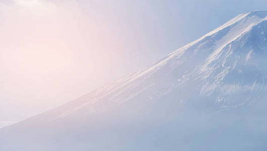 富士山峰对日光照效应, 日本自然景观背景