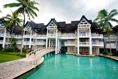 热带度假村酒店院内景观游泳池图片
