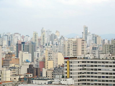 从巴西马蒂内利大厦看圣保罗古城中心全景