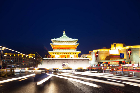 西安钟楼附近道路繁忙交通夜景