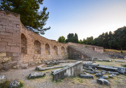 asclepeion 的废墟希腊, 古希腊寺庙献身给神, 医学的上帝