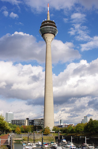 电视塔杜塞尔多夫，德国 rheinturm