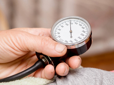 测量动脉血压。健康人的正常压力