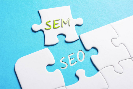 缺片拼图中的 Seo 和 Sem 单词