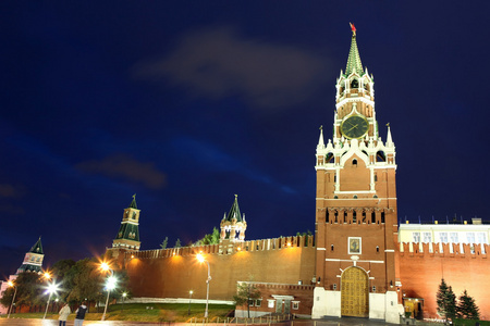 在红场莫斯科克里姆林宫的斯帕斯基 tsarskaya 和 nabatnaya 塔