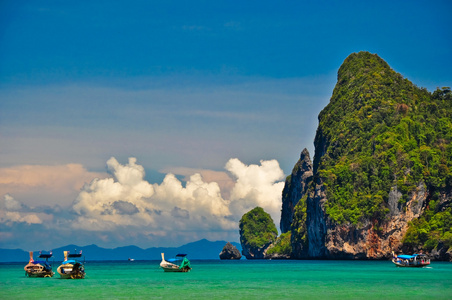 美丽的海景和船