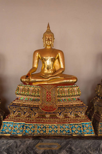 在曼谷佛寺