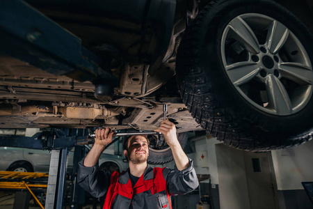 汽车车库检验轮胎的机械工及技术条件