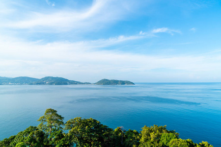 鸟瞰与美丽的热带海和海滩风景为