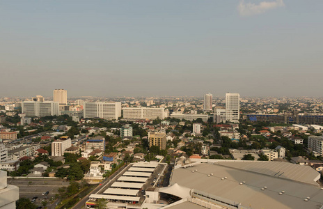 曼谷市中心的建筑在日落, 泰国