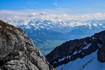 瑞士的高山区域瑞士阿尔卑斯。完整的色彩和美丽的景色, 风景