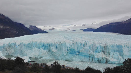 佩里托莫雷诺阿根廷冰川