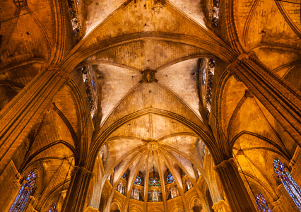 石列拱门的哥特式天主教巴塞罗那大教堂贵要