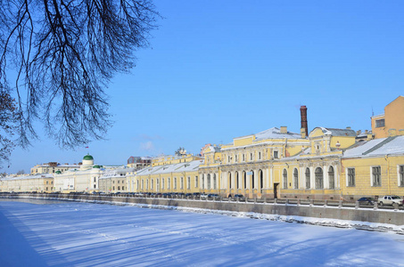 圣彼得堡, Fontanka 河的堤防在冬天。房子, 10。盐镇19世纪