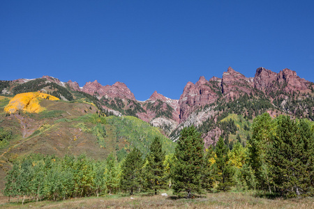 洛基山秋季景观