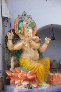 印度普什卡印度教女神甘妮莎雕像