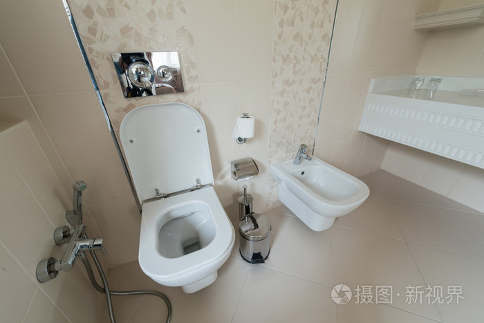现代室内卫生间