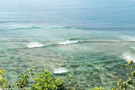 晴朗的天, 美丽的大海与蓝天。海洋景观。巴厘岛岛