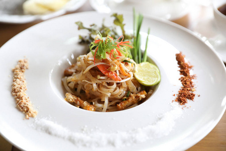 泰国食品 padthai 虾仁炒面