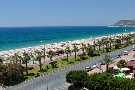 阿拉尼亚克里奥帕特拉海滩。安塔利亚是土耳其最受欢迎的海滨度假胜地之一