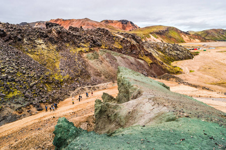 美丽多彩的山脉 Landmannalaugar 在冰岛