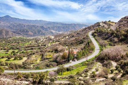 美丽的风景, 在塞浦路斯的山上的道路