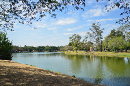 phraram 湖和寺