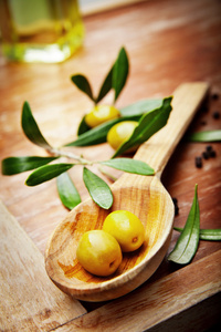 橄榄油用新鲜橄榄仿古木