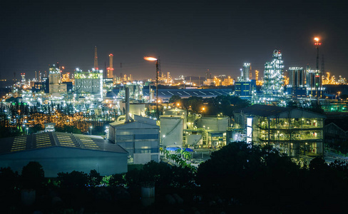 夜间工厂发光灯, 石化工业园区夜景