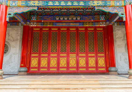 古门与中国传统寺庙建筑
