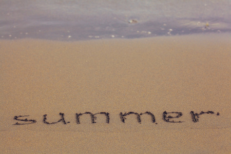 夏天在沙滩上的题词