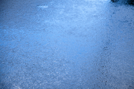蓝调湿的沥青图片