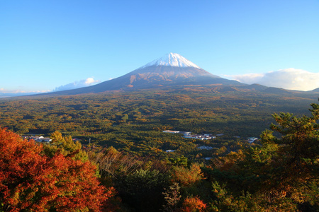 富士山在秋天