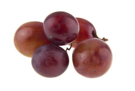 一串葡萄在白色背景下被隔离。作为包装设计的一个要素