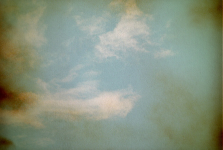 天空 雾气和云层 grunge 污渍与质感，老式纸张背景上
