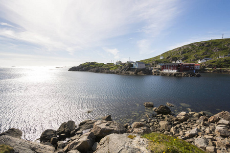 沿着 nyksund 海岸的全景到挪威的罗弗敦群岛