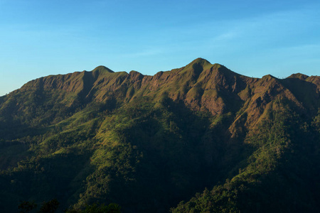 大山在夏天在拿恩海滨昌 Puarg Thongphaphum 国家公园, 北碧府省, 冒险旅行在泰国西部