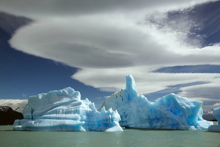 阿根廷阿根廷港湖乌普萨拉冰川的冰山