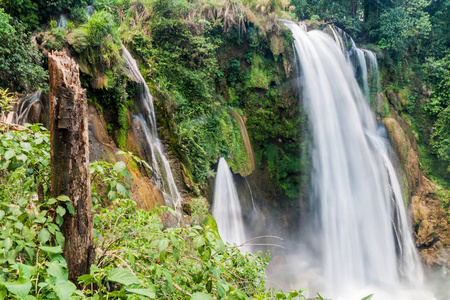 洪都拉斯 Pulhapanzak 瀑布