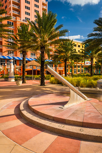 日晷和克利尔沃特海滩，佛罗里达州某大型酒店