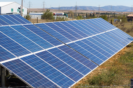 太阳能电池板和可再生能源